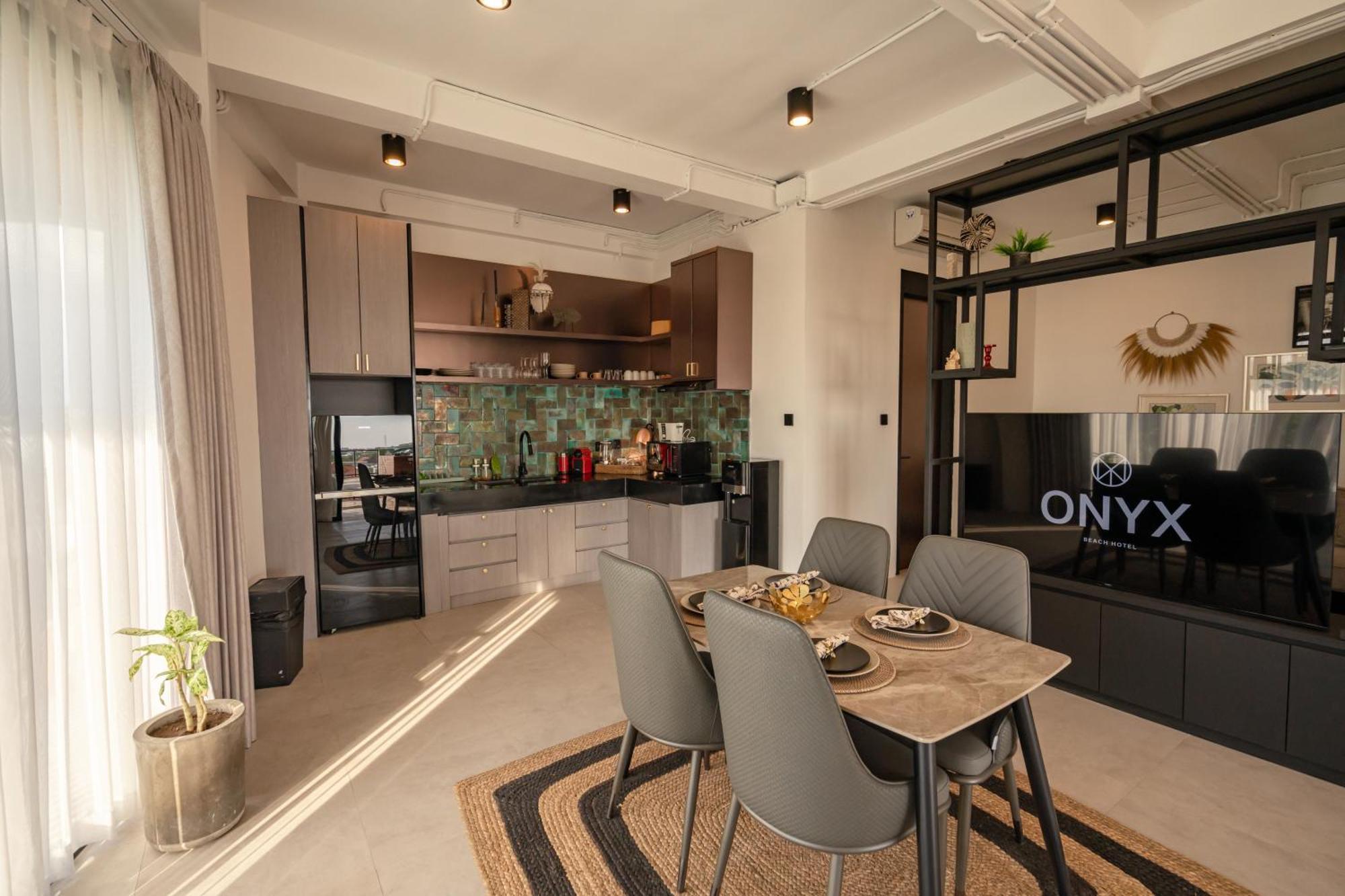 Onyx Beach Hotel Canggu  Ngoại thất bức ảnh